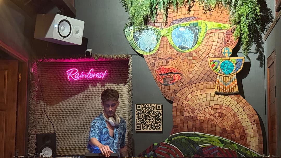 Rainforest Bar